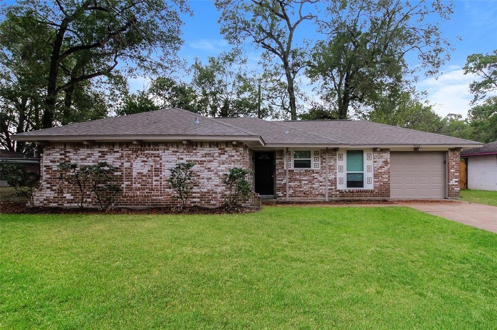 7722 Gleason Rd, Houston, TX 77016 - photo 1