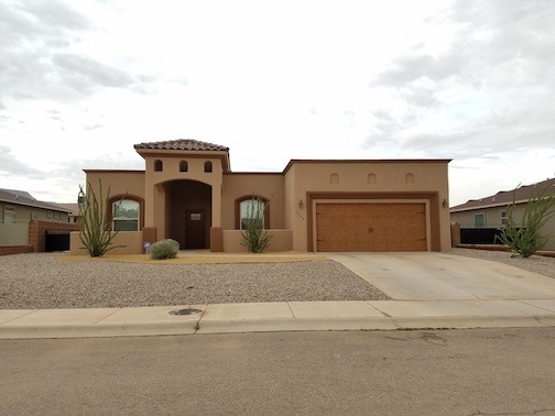 1044 Pajarito Dr, Alamogordo, NM 88310 - photo 1