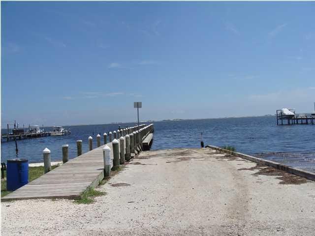 Woodlawn Beach Public Boatlaunch