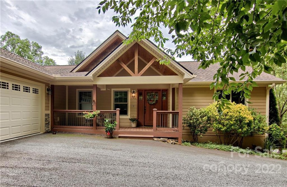 224 Creeks Edge Dr, Hendersonville, NC 28739 - photo 1