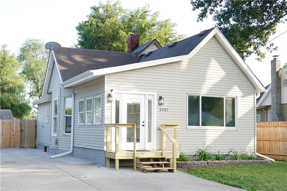 2907 Logan Ave, Des Moines, IA 50317 - photo 1