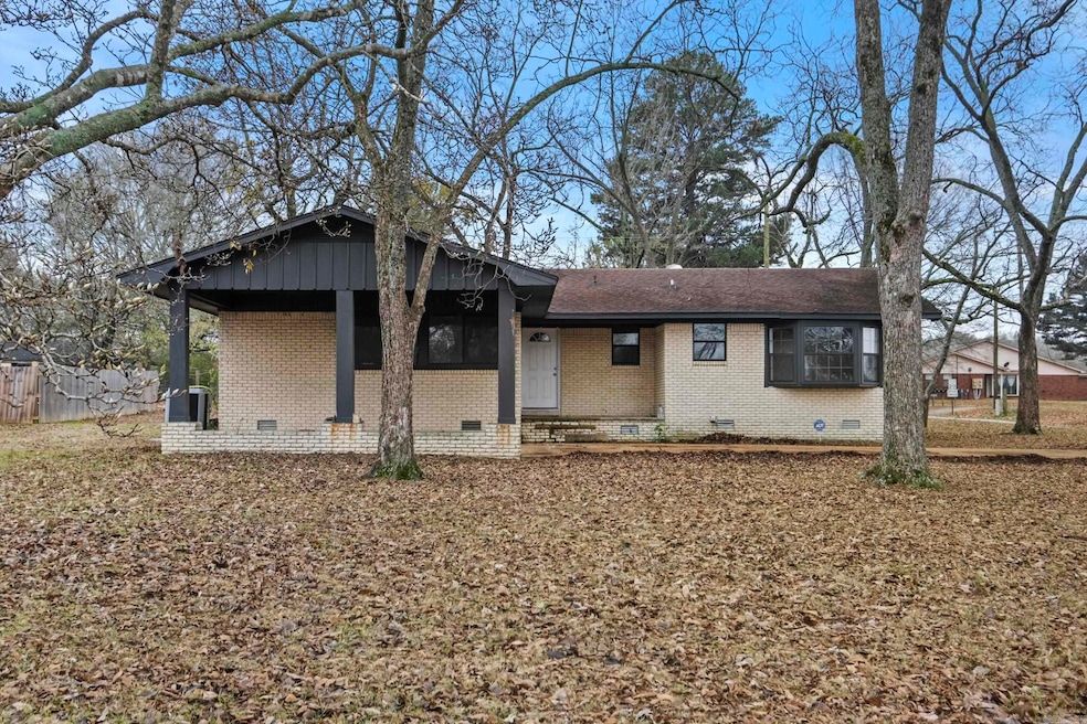 1306 N Lemon St, Beebe, AR 72012 - photo 1