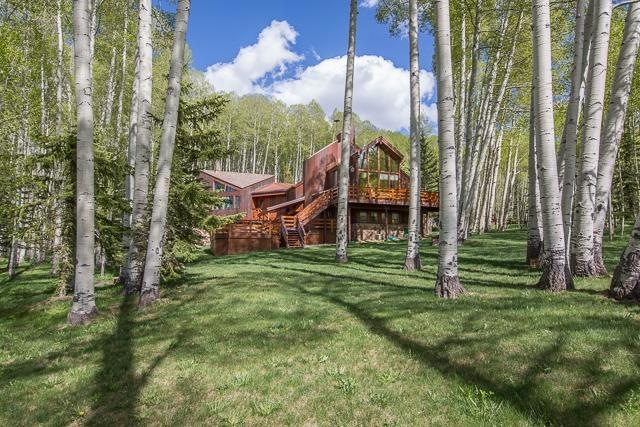 Lazy Dog Ranch Main Home Exterior - Back