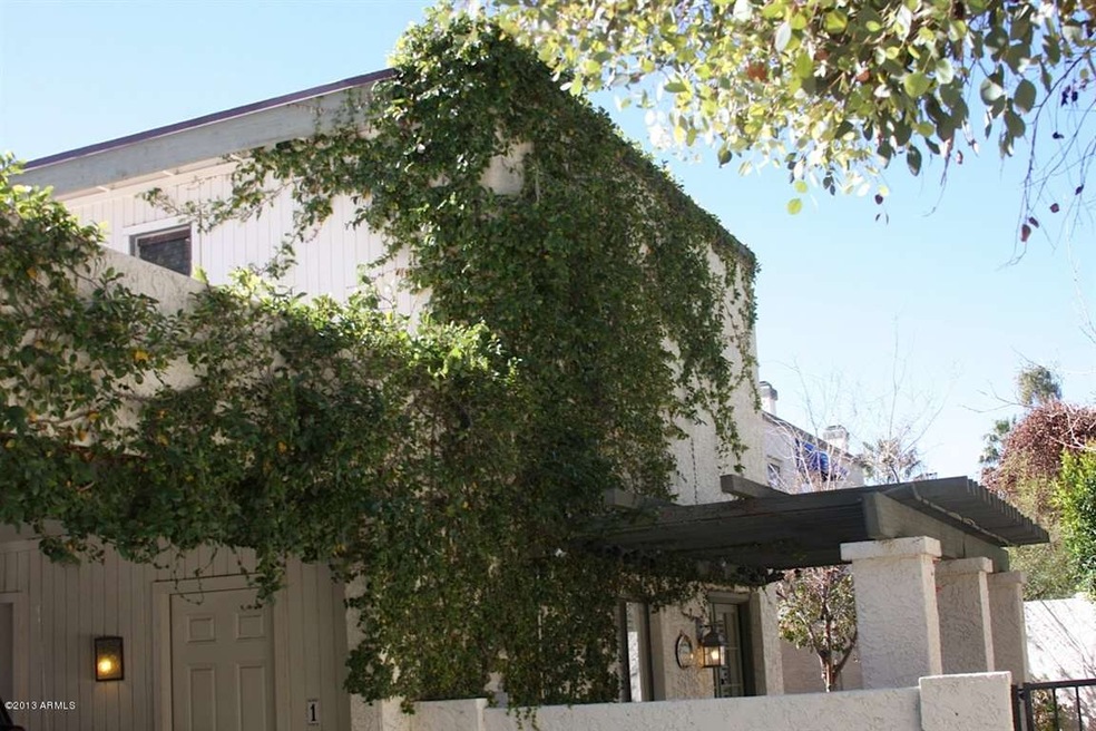 Mature Neighborhood & Great Setting!