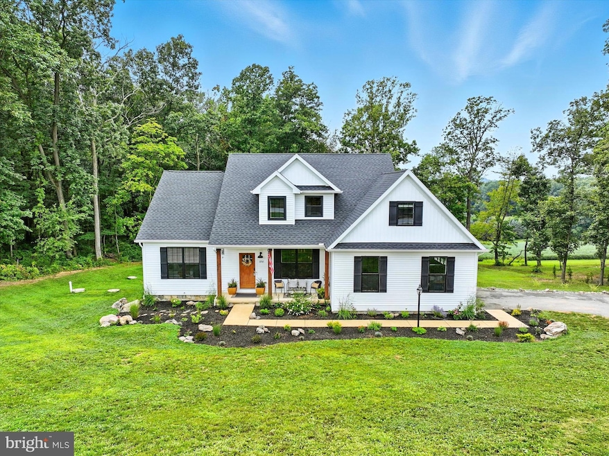 894 Ridgeview Rd, Seven Valleys, PA 17360 - photo 1