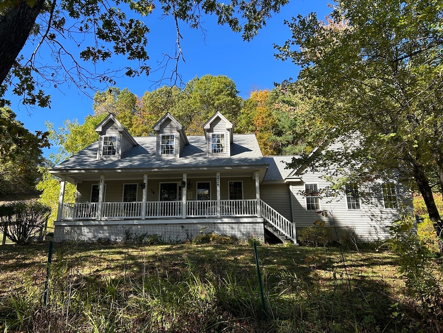 34 Shattuck St, Groton, MA 01450 - photo 1