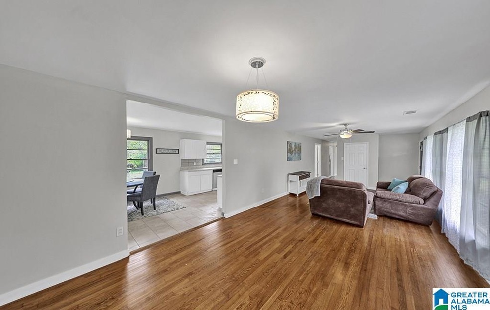 701 Sunny Lane Dr, Center Point, AL 35215 - photo 1