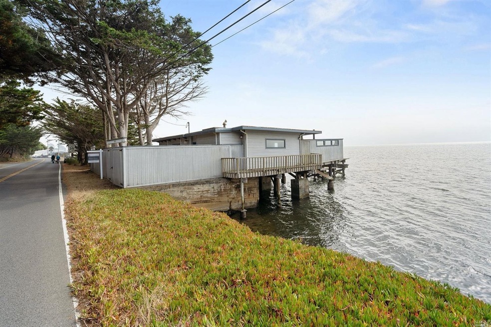 Sold $1,400,000 • Co-Listing Agent