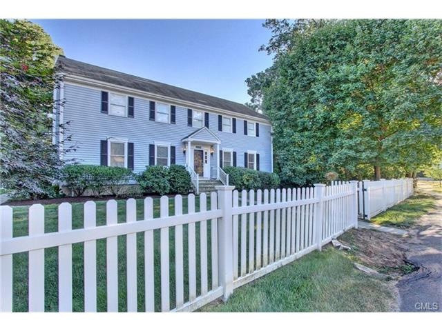 Quintessential Southport colonial right down to th