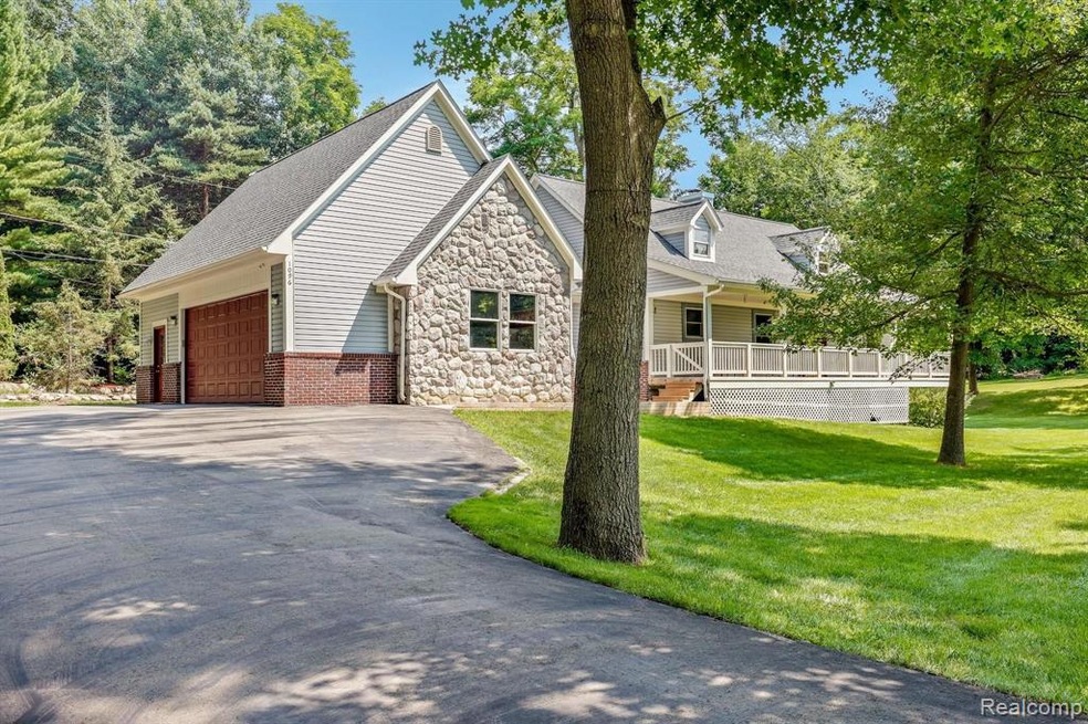 1096 Rocky Knoll, Howell, MI