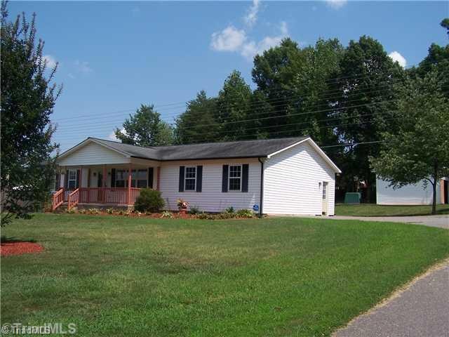Exterior Front. Newly remodeled stick built 5 bedroom home PLUS concrete drive, fenced yard, and Garage/Workshop! This home WILL NOT LAST! Move in Ready!!