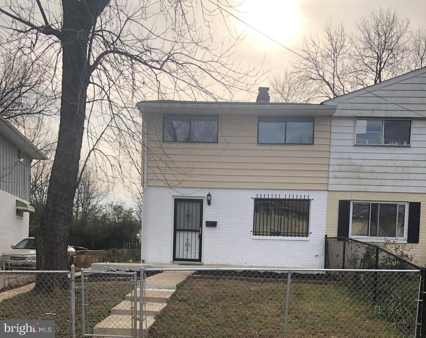 6817 Forest Terrace, Hyattsville, MD 20785 - photo 1