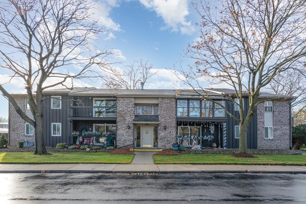 Pending $119,900 • Co-Listing Agent