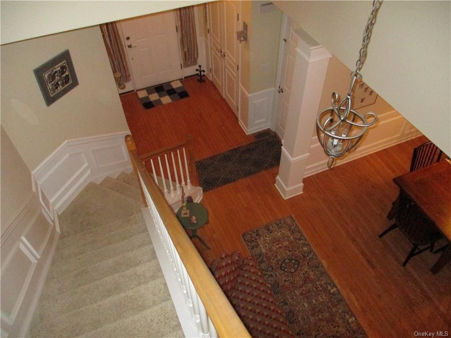 3 Bainbridge Place unit 205, Newburgh, NY 12550 - photo 1