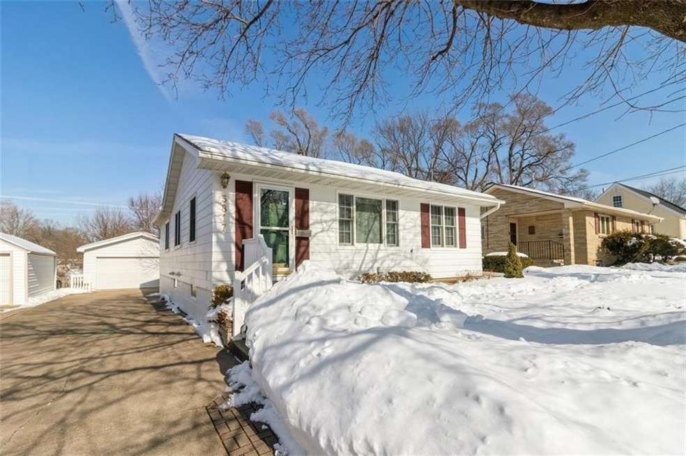 5817 Clark St, Des Moines, IA 50311 - photo 1