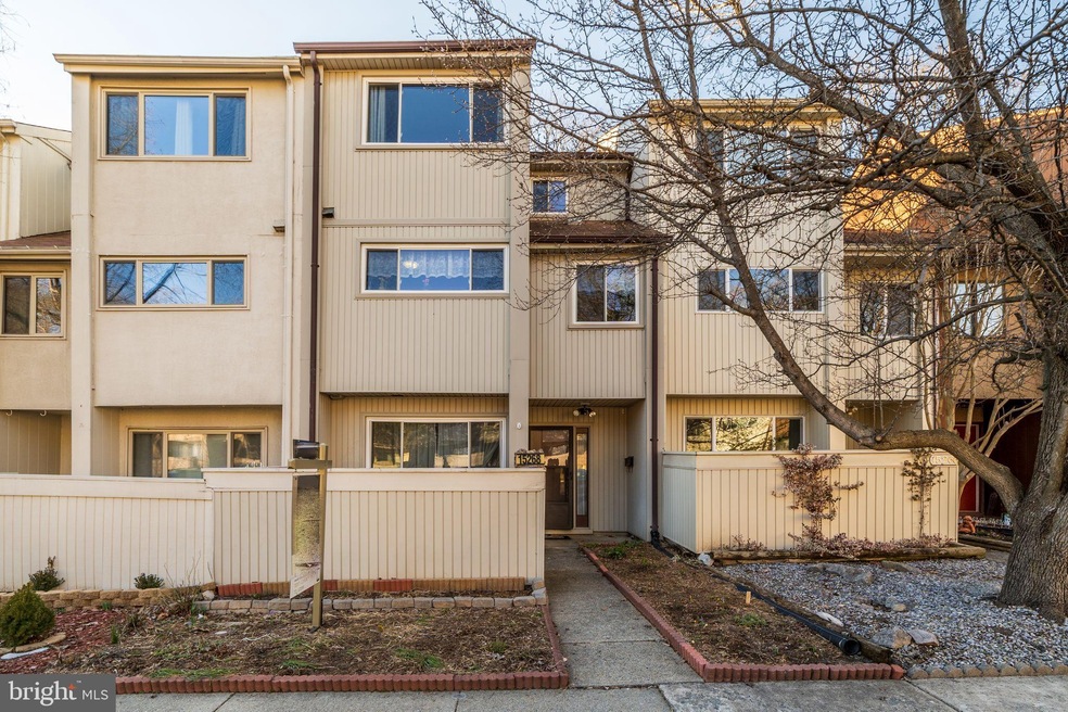 15268 Lodge Terrace, Woodbridge, VA 22191 - photo 1