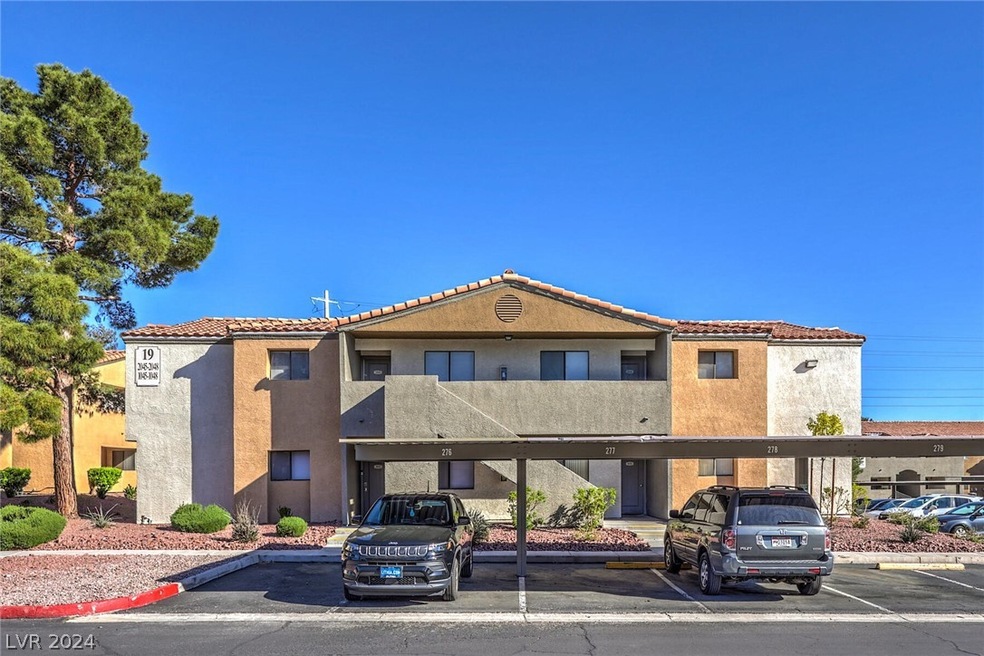 Charming gated condo in Desert Shores Villas minut