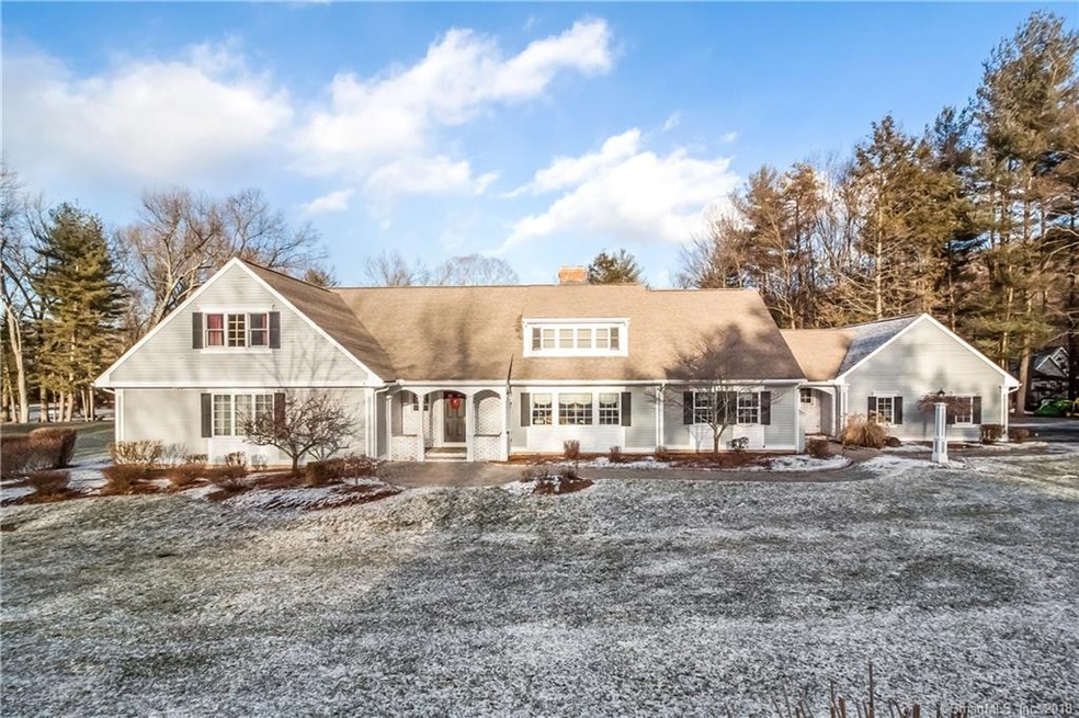 Location, Location, Location! Move-in ready home i