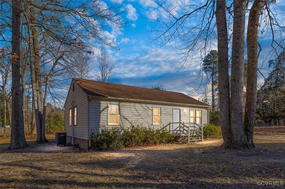 12227 Bristle Cone Ln, Ruther Glen, VA 22546 - photo 1