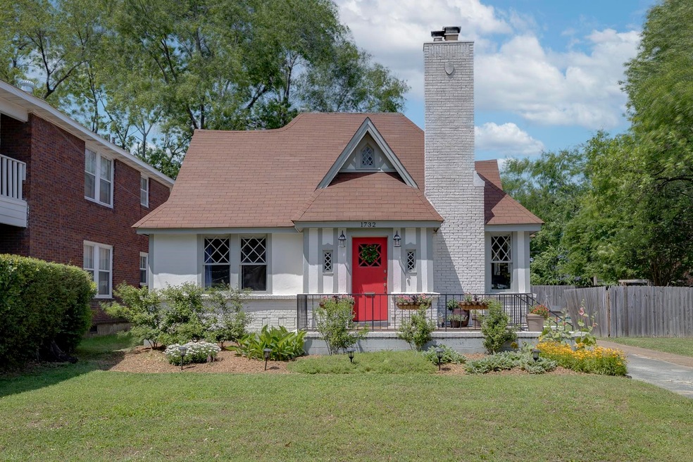 Adorable English cottage on oversized lot. But, no