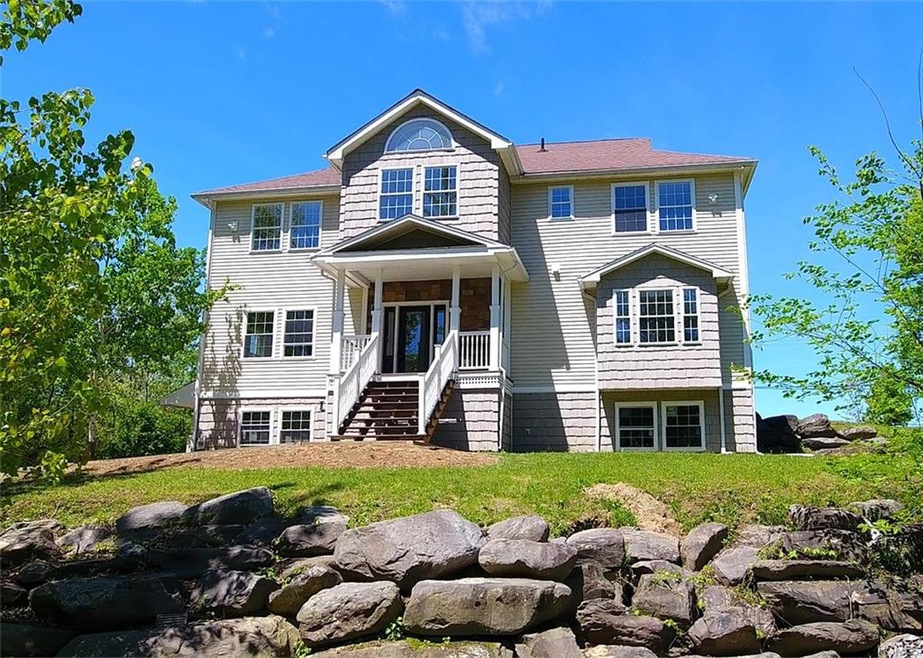 311 River Rd, Wallkill, NY 12589 - photo 1