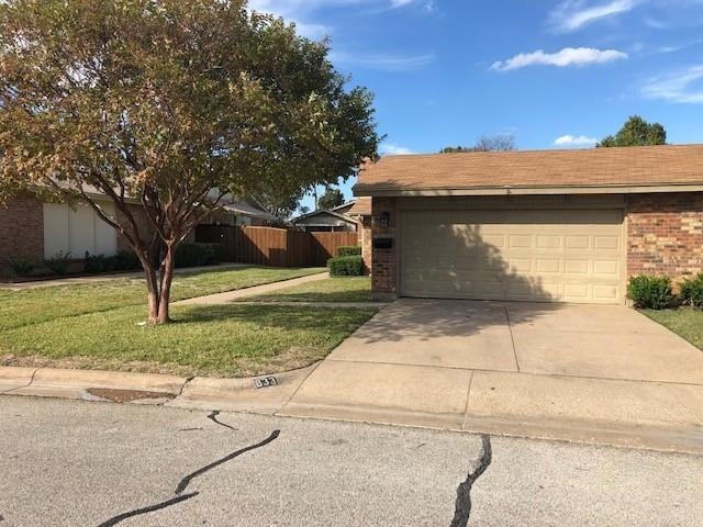 833 Shady Glen Ln, Bedford, TX 76021 - photo 1