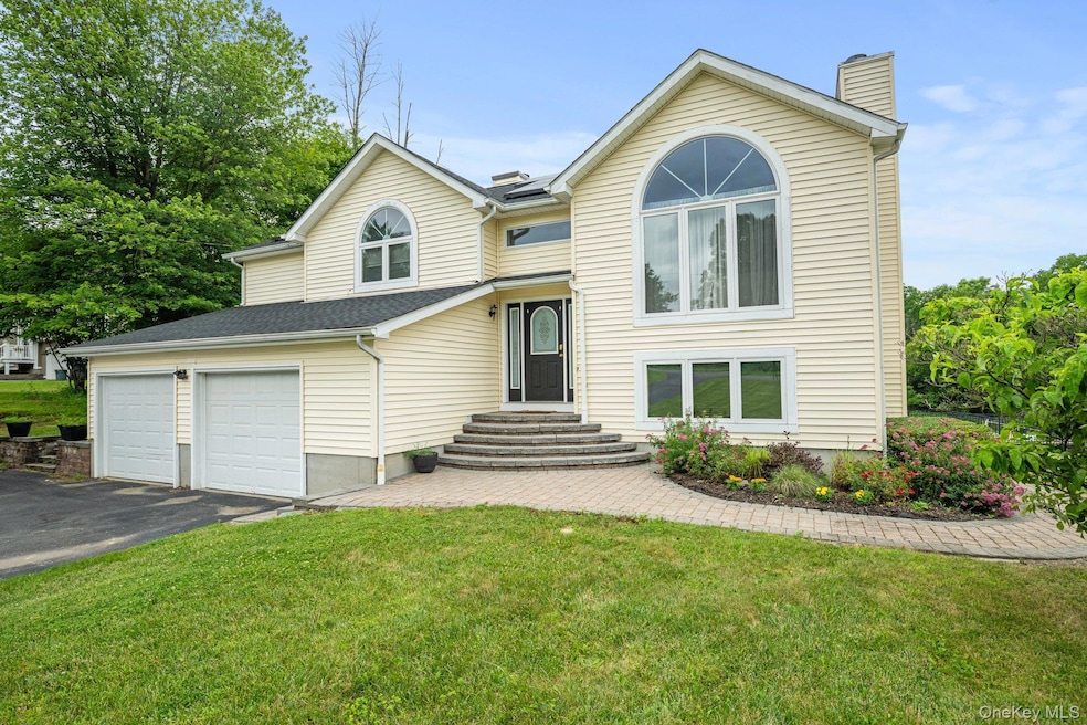 125 Whipple Rd, Middletown, NY 10940 - photo 1