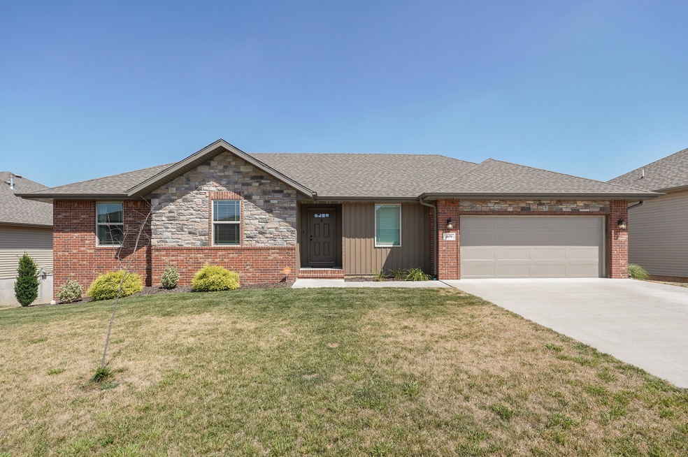 1650 N Old Castle Rd-1