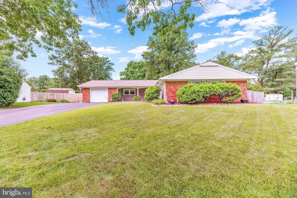 4715 Ramsgate Ln, Bowie, MD 20715 - photo 1