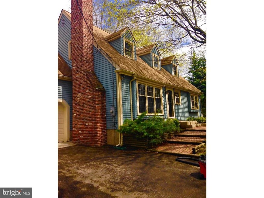 1108 Evelyn Dr, Woodbury, NJ 08096 - photo 1