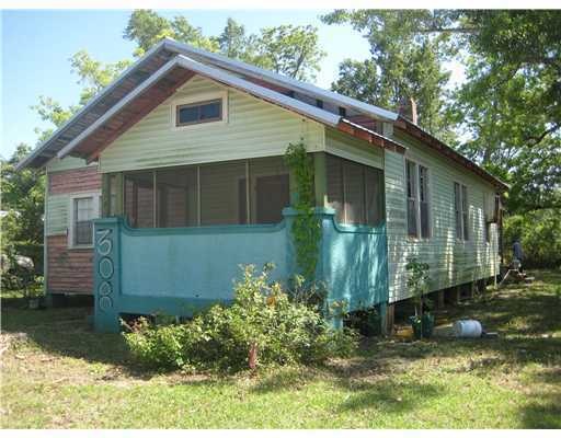 308 Sycamore St, Bay Saint Louis, MS 39520 - photo 1