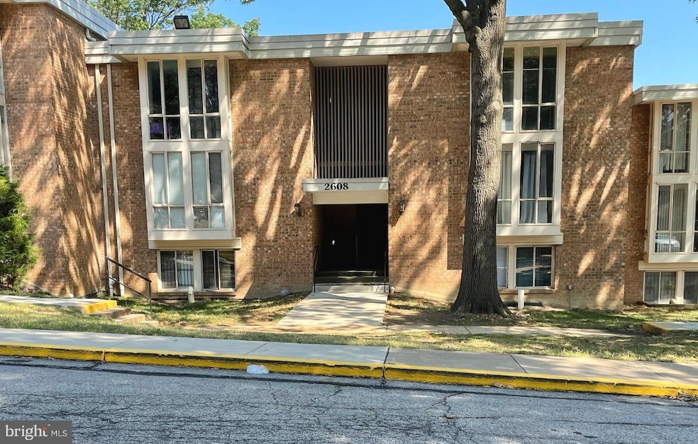 2608 Indian Dr unit 2D, Alexandria, VA 22303 - photo 1