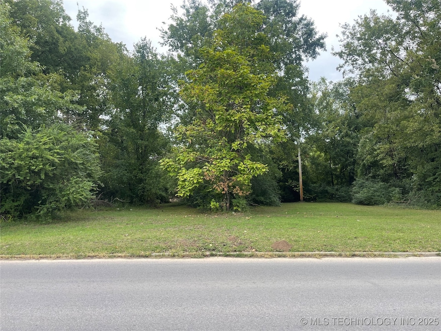 920 S 24th St, Muskogee, OK 74401 - photo 1