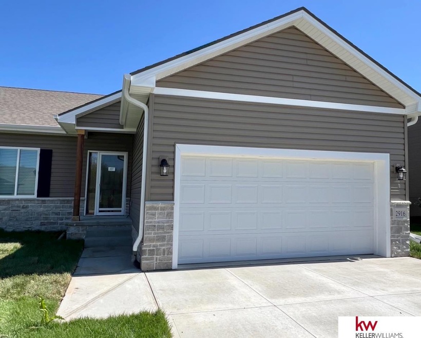 2916 Lakeside Dr, Plattsmouth, NE 68048 | MLS# 22406919 | Homes.com