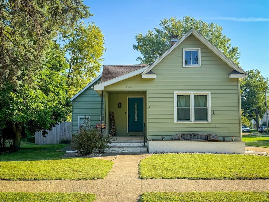 1226 6th St, Boone, IA 50036 - photo 1