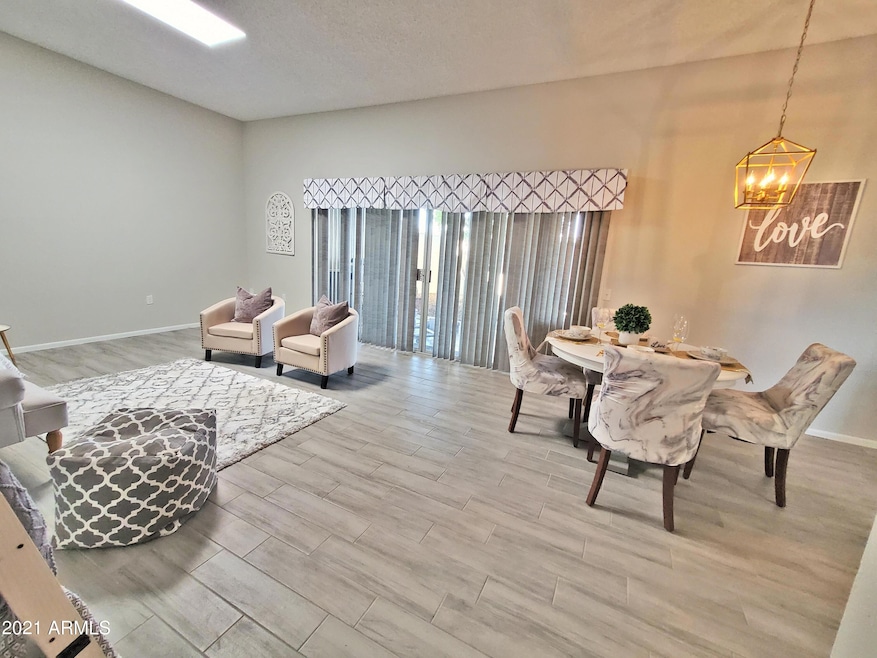 10880 W Thunderbird Blvd, Sun City, AZ 85351 - photo 1