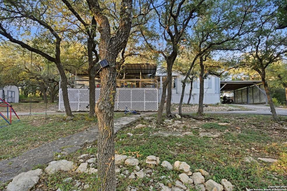 185 Canyon Bend, Canyon Lake, TX 78133 - photo 1