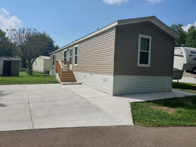 126 Maple Dr unit 62, Mankato, MN 56001 - photo 1