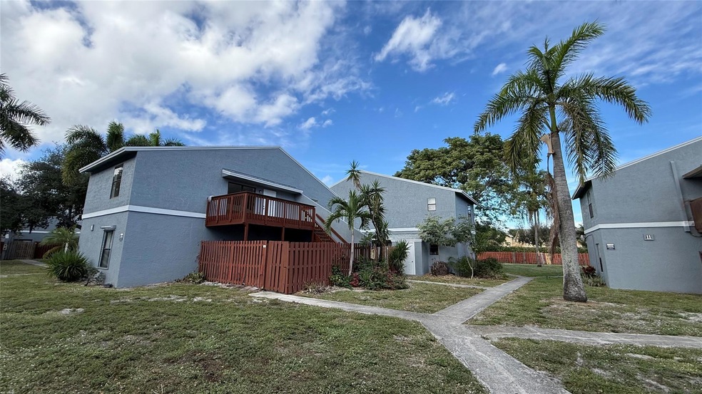 10 Crossings Cir unit G, Boynton Beach, FL 33435 - photo 1