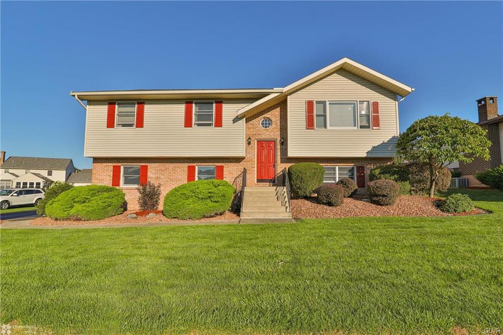 4533 Adams St, Whitehall, PA 18052 - photo 1