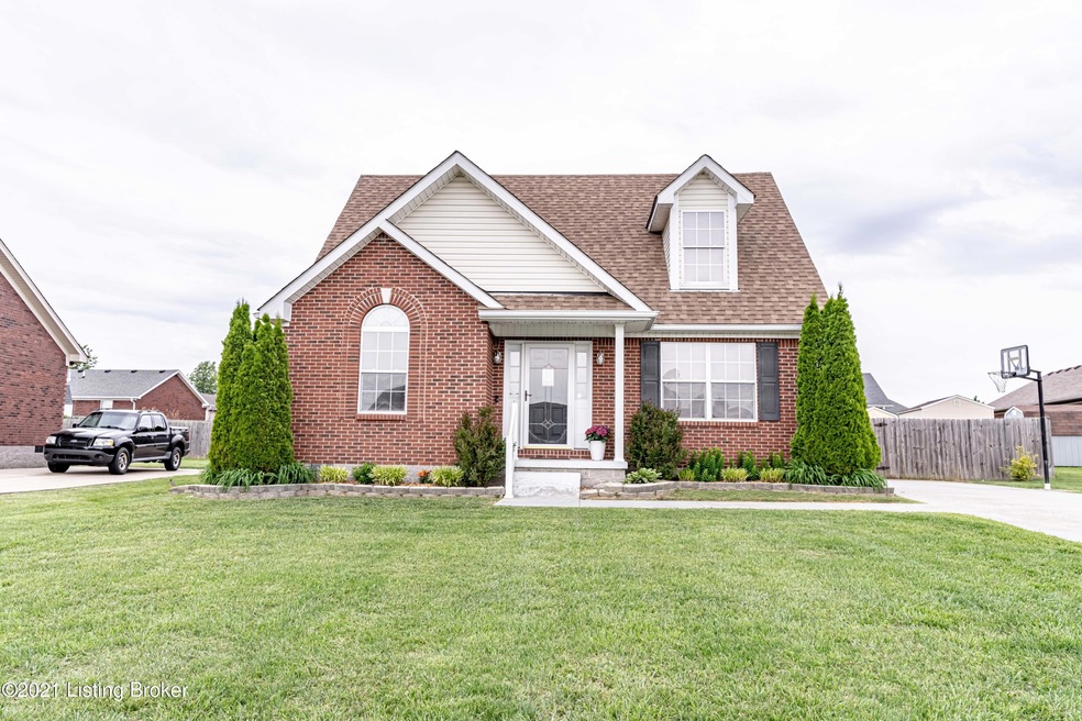 203 Ivy Dr, Mount Washington, KY 40047 - photo 1