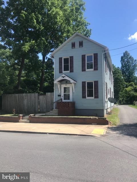 320 E Liberty St, Chambersburg, PA 17201 - photo 1