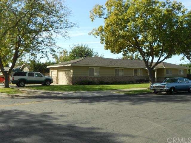 Large corner lot. Vickie & Teak Ave.