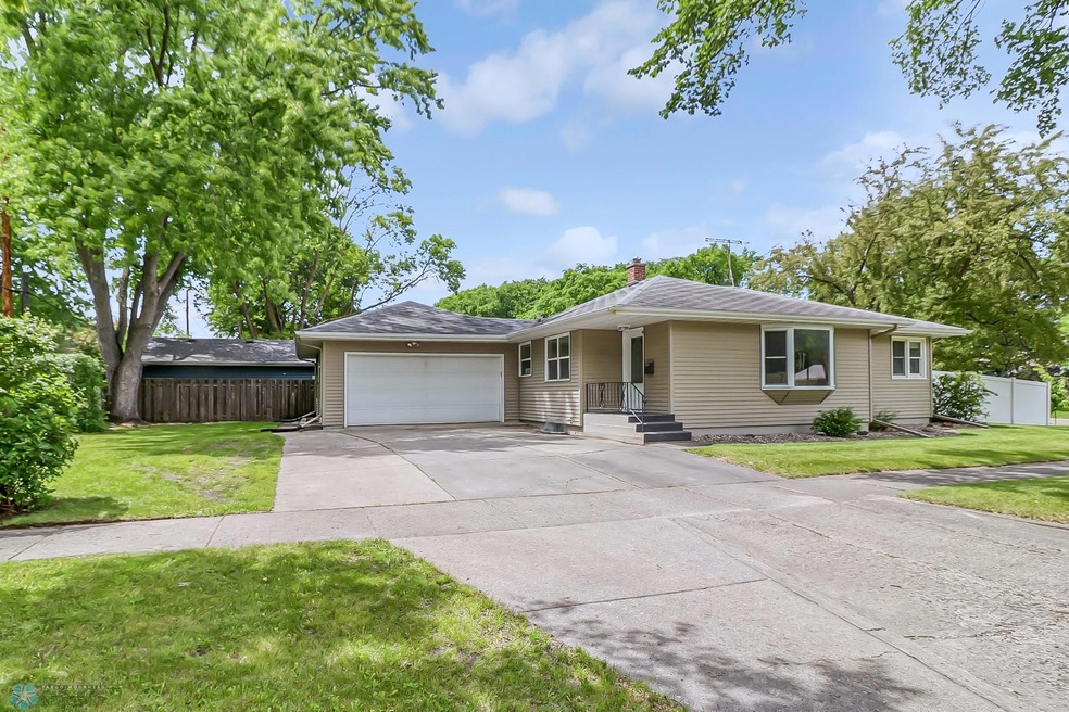 2110 3rd St N, Fargo, ND 58102 - photo 1