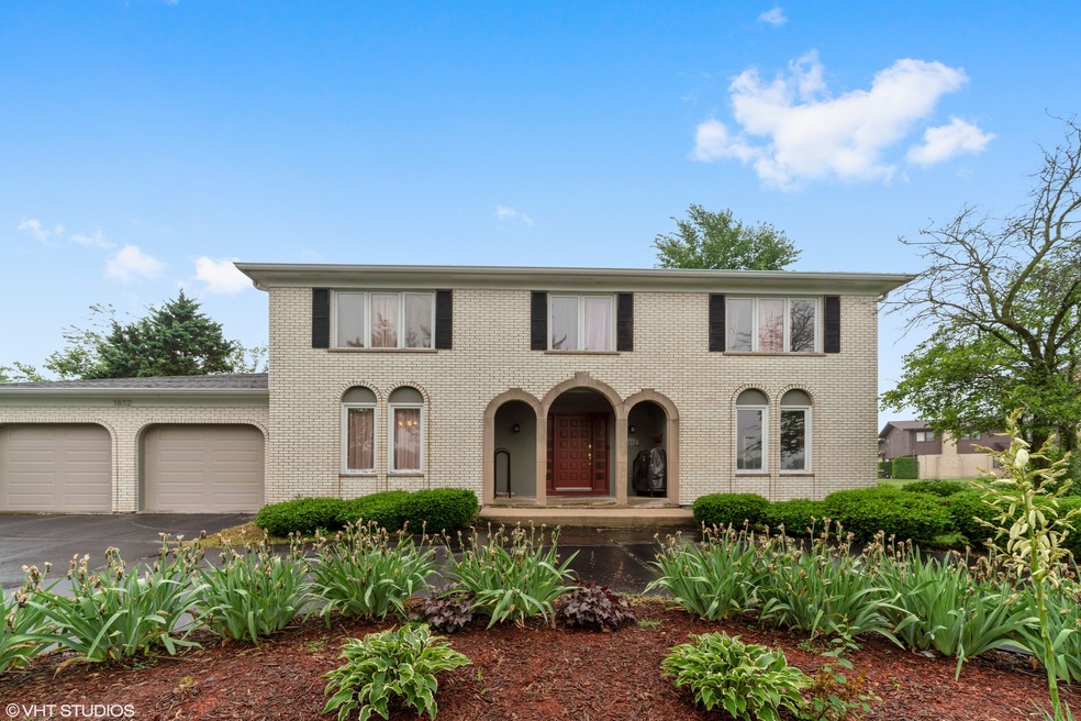 1612 Lawrence Crescent, Flossmoor, IL 60422 - photo 1