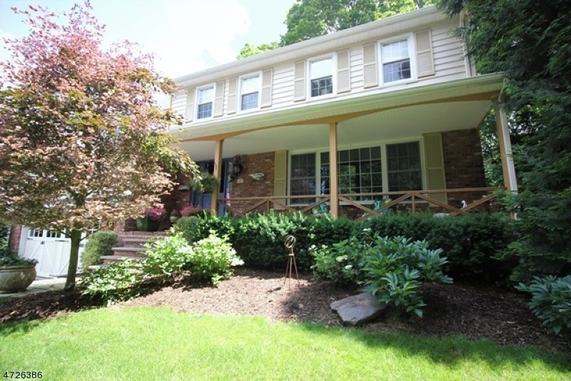 9 Orchard Rd, Ringwood, NJ 07456 - photo 1