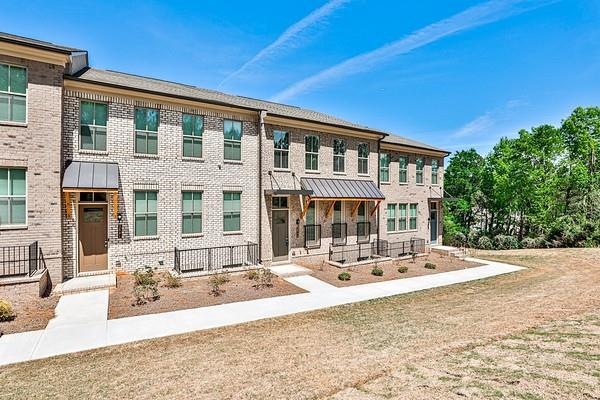 2583 Red Alder Aly, Doraville, GA 30360 - photo 1