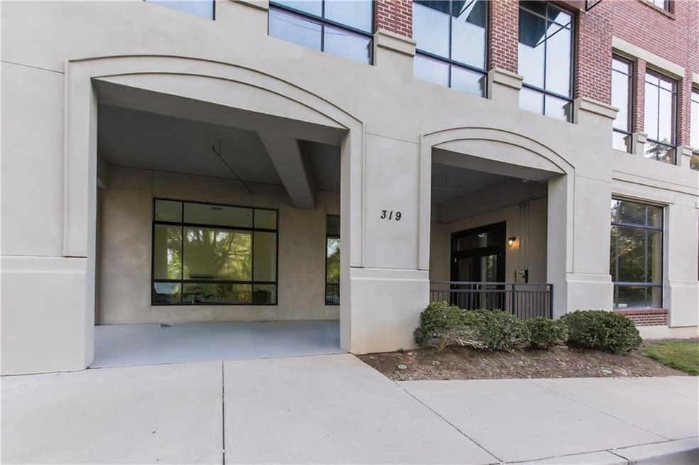 Great loft living near Historic Marietta Square