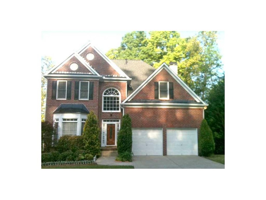 Exterior Front. St. Charles Square Elegant Brick h