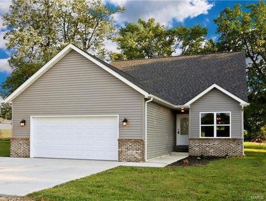 309 Drost St, Maryville, IL 62062 - photo 1